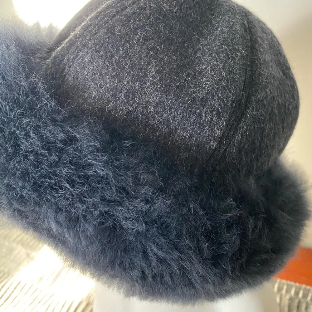 Baby Alpaca Fur Hat - Picture 12 of 12